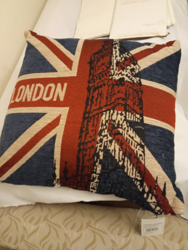 Almohadon London Sin Uso