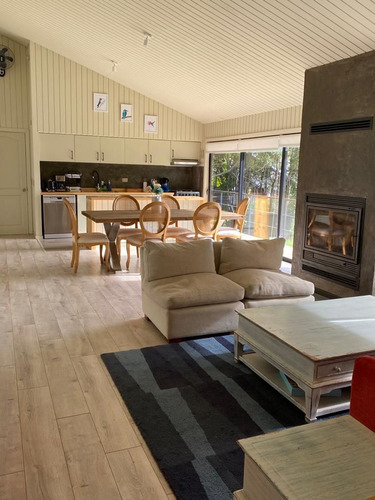 Casa En Arriendo De 3 Dorm. En Pucón