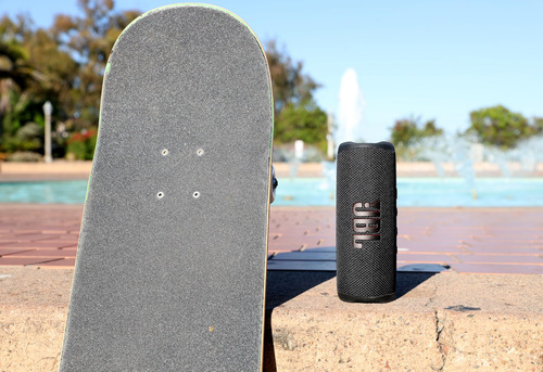 Altavoz Bluetooth Jbl Flip 6 Portátil Resistente Al Agua Roj