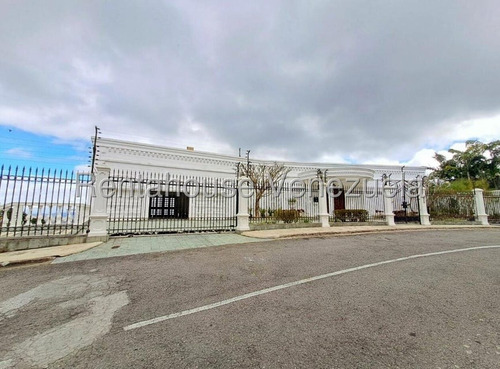 Casa En Venta La Lagunita Country Club Mls #25-17748 Bm