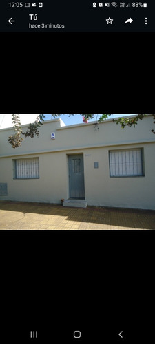 Inmobiliaria Vende Casa Reciclada 2 Dorm En Calle 62 Y 27. 