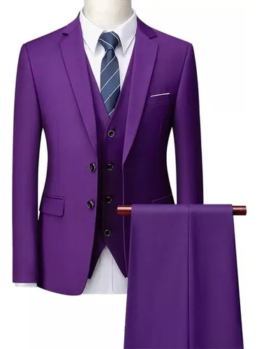 Hombre vestido outlet de morado