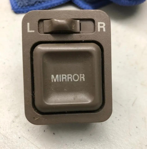 Botón De Retrovisores Para Honda Civic 96-00 Café (Usado)