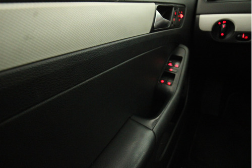 Volkswagen Jetta 2.5 Trendline Tiptronic At