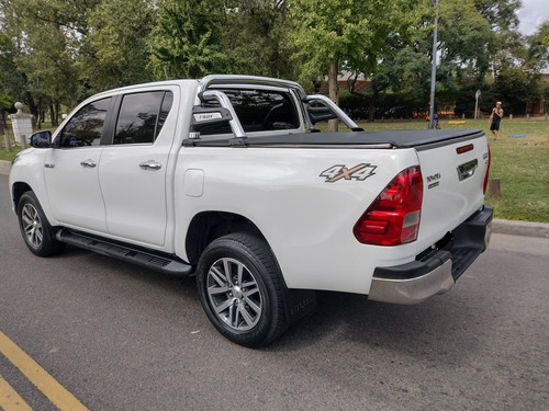 Toyota Hilux 2.8 Cd Srx 177cv 4x4 At 2016