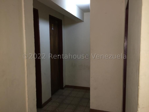 Imagen 6 de 25 de Casa A Solos 20 Metros De Av Libertadoren En Venta En Barquisimeto, Fundacíon Mendoza, Jose G. Lopez Tlf. 04145533925. Código 22-23256. Lara, Venezuela