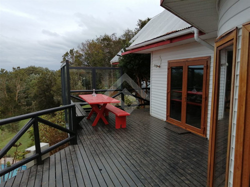Casa En Venta De 4 Dorm. En Puerto Montt