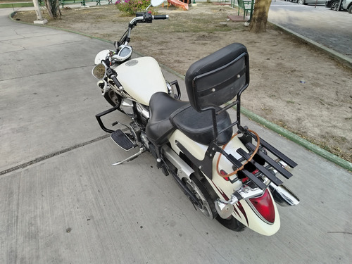 Motocicleta Yamaha Xvs 1300cc Midnight Color Blanco
