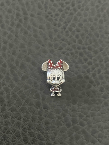 Charm Vestido De Lunares Y Moño De Minnie Mouse De Disney (Usado)