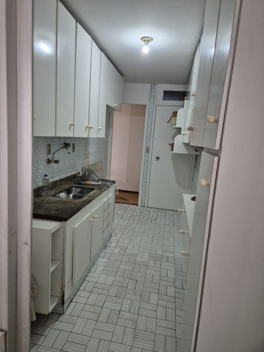 Apartamento 3 Quartos 2 Banheiros 1 Suíte Otimo