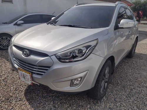 Hyundai Tucson Ix35 Gl 4x2 Mt Mod 2015
