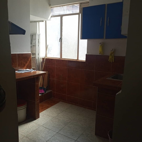 Imagen 3 de 6 de Apartamento De 2habitaciones, 2baños, Cocina Y Sala