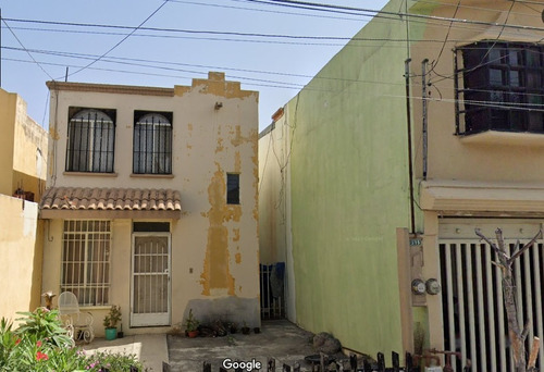 Sk14-casa En Remate Bancario En Azucena 315, Fresnos Viii, 66636 Cdad. Apodaca, N.l.
