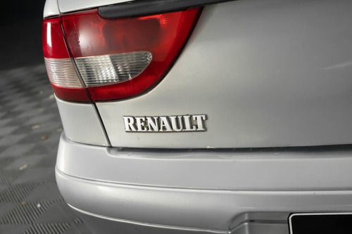 Imagen 16 de 23 de Renault Mégane Impecable! - Motorland Permuto / Financio