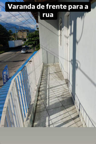 Casa No Segundo Andar Em Parada Angélica. Duque De Caxias