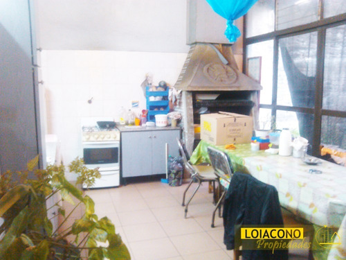 Casa De 8 Amb - Timoteo Gordillo 4000- Loiacono Propiedades
