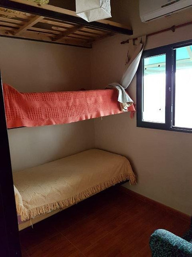 Imagen 20 de 24 de Casa De 5 Dormitorios - Con Pileta - Quincho - Cava Para Vinos - Funes