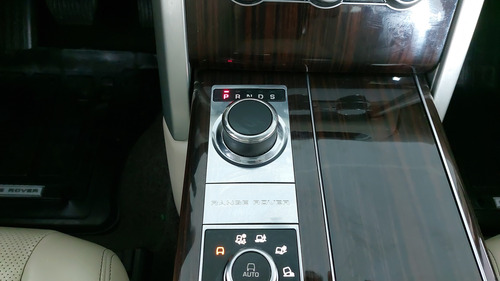 Land Rover Range Rover 5.0 V8 VOGUE SE S/C AT 4WD