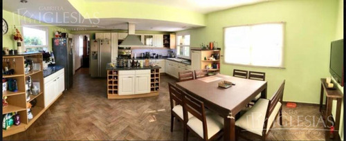 Casa En Venta Con 4 Dormitorios En Solares Del Talar