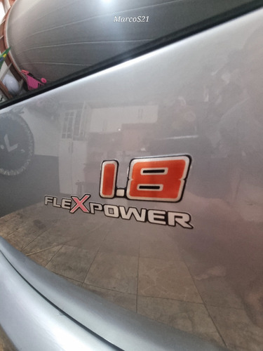 Chevrolet Corsa 1.8 Maxx Flex Power 5p