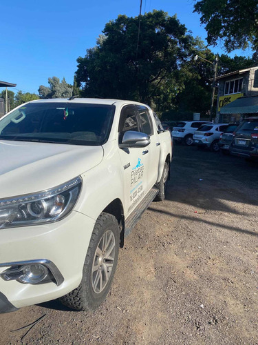 Toyota Hilux 2.8 Cd Srx 177cv 4x4 2016