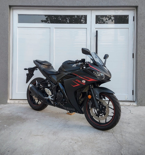 Yamaha R3