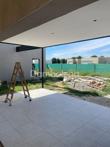 Casa En Venta En La Concepcion, Luján