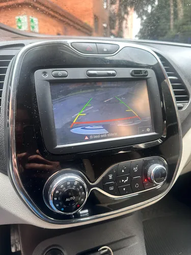 Renault Captur 2.0 Intens Automática