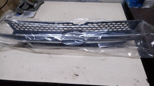 Parrilla Con Platina Cromada Hyundai Getz 2006 - 2012