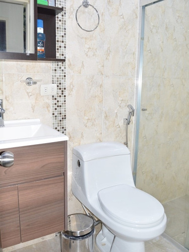Imagen 19 de 22 de Townhouse En Naguanagua El Rincon Yl