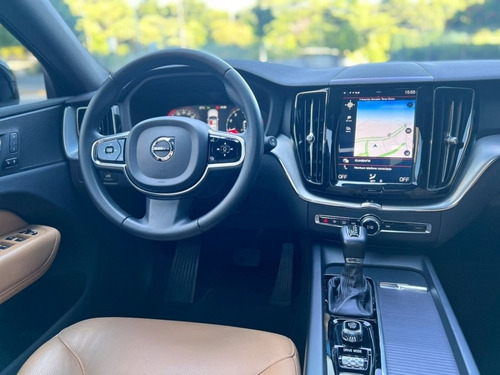 Imagem 9 de 15 de Volvo Xc 60 2.0 T5 Gasolina Momentum Awd Geartronic