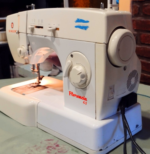 Maquina De Coser Familiar Singer Florencia 64 Blanco (Usado)