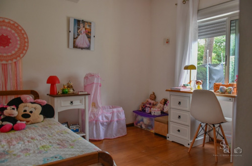 Vendo Casa A Pasos De Av Roosevelt , 2 Dorm 2 Baños,ref 697