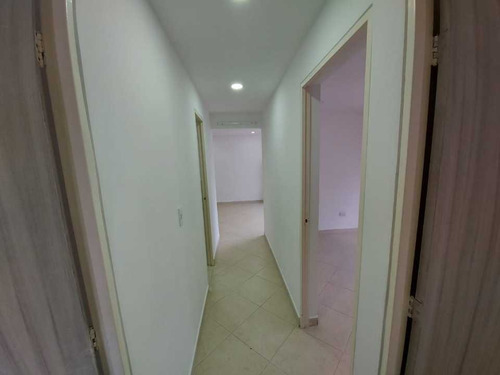 Imagen 8 de 17 de Apartamento En Venta En Cali Refugio