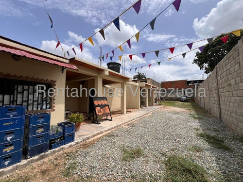 En Venta Terreno Con Locales En Santa Rosa, Maracay (jbra)