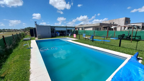 Casa 4 Ambientes En Venta En Barrio Privado San Sebastián