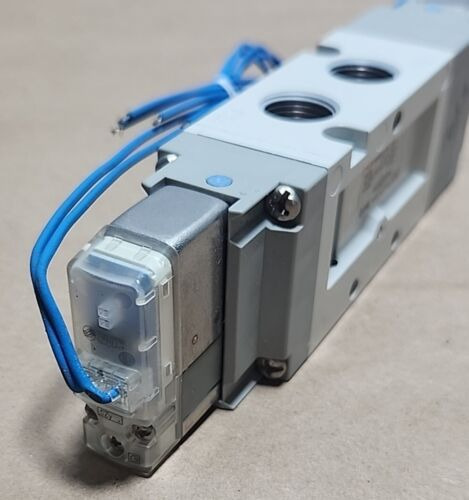 *new Surplus* Smc Vf5320-1g1-03 Solenoid Valve 100vac 50 Ddh