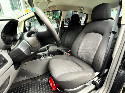 Fiat Punto 1.4 ATTRACTIVE 8V FLEX 4P MANUAL