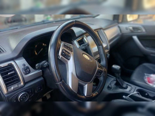 Ford Ranger LIMITED 4X4 3.2L AT