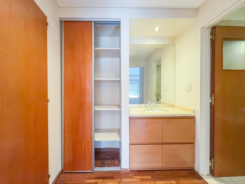 Departamento En Venta, 2 Dormitorios, Balcon, Zona Rio