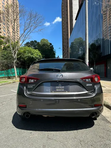 Mazda 3 2.0 Sport Touring