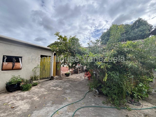 & Maria Luisa Mendoza Vende Espectacular Casa Ubicada En Barquisimeto Zona Oeste Dispone De 5 Habitaciones 2 Baños Con 365m2 Contactame, 2 5 2 3 9 8 4