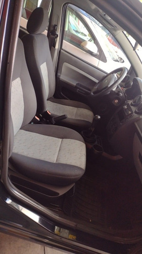 Imagem 8 de 12 de Ford Fiesta 2009 1.0 Flex 5p 68.8 Hp