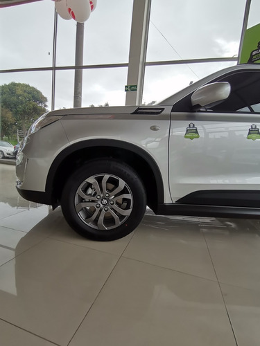 Imagen 4 de 12 de Suzuki Vitara Live 4x2 At My 2022