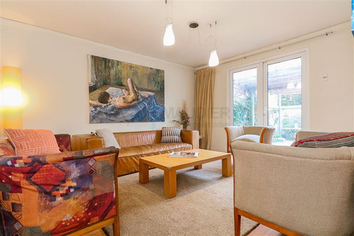 Imagen 5 de 30 de Casa En Venta De 4 Dorm. En Las Condes