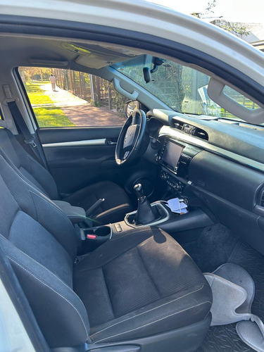 Toyota Hilux 2.7 Cd Srv Vvti 4x4