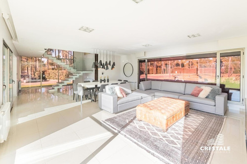 Imagen 13 de 30 de Imponente Casa 4 Dormitorios En Venta - San Marino (funes Hills)