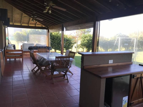 Pilar Del Este, Los Jazmines Venta, Casa Con 4 Dormitorios Mas Dependencia