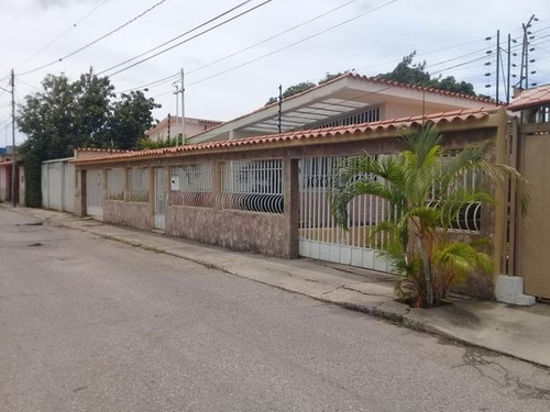 Imagen 1 de 30 de Casas En Venta En Zona Oeste Barquisimeto , Lara #22-5990 Agente Inmobiliario Romer Gonzalez 04147086673 