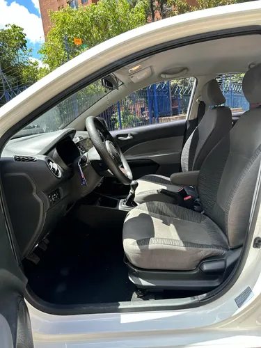 Kia Soluto 1.4L Lx 5Mt
